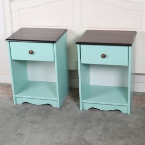 Yöpöytäpari pastelliminttu